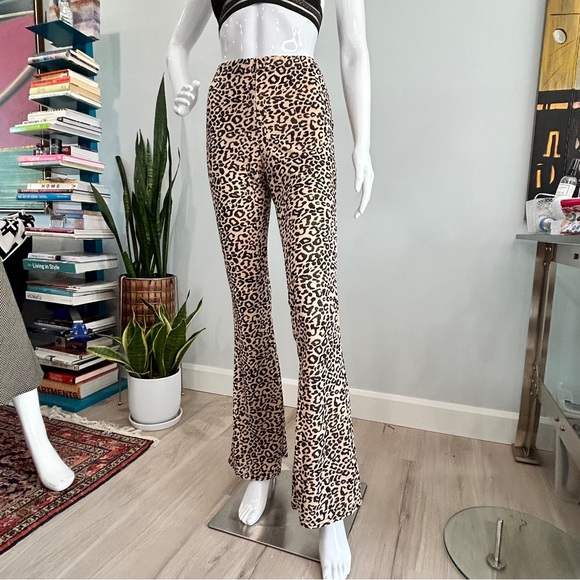 NWT Nasty Gal Leopard Print Flares - Picture 6 of 14